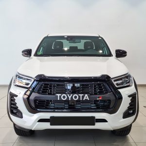 Toyota Hilux 2023 GR Sport Blanca Doble Cabina Nueva Pick up 4x4 en Ourense