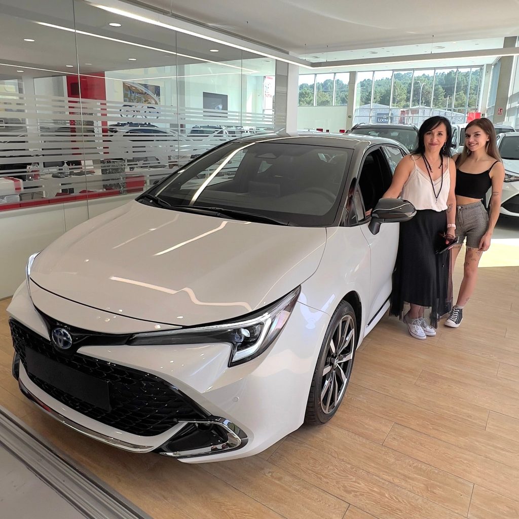Toyota Corolla 2023 Style Edition Blanco Perlado en Ourense